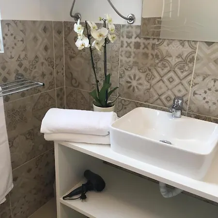 Гостевой дом Sunny Holiday Home With Private Pool *