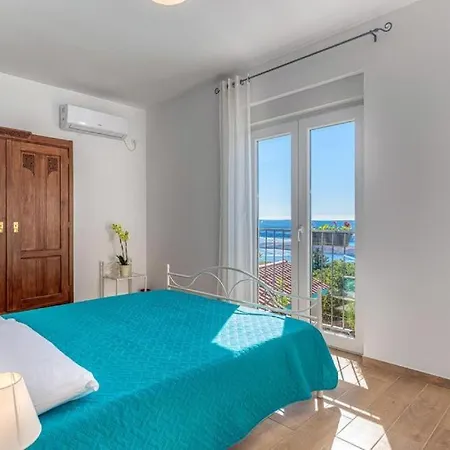 Гостевой дом Sunny Holiday Home With Private Pool *